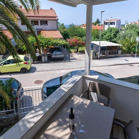 Briuni Riviera Apartment Пула Экстерьер фото