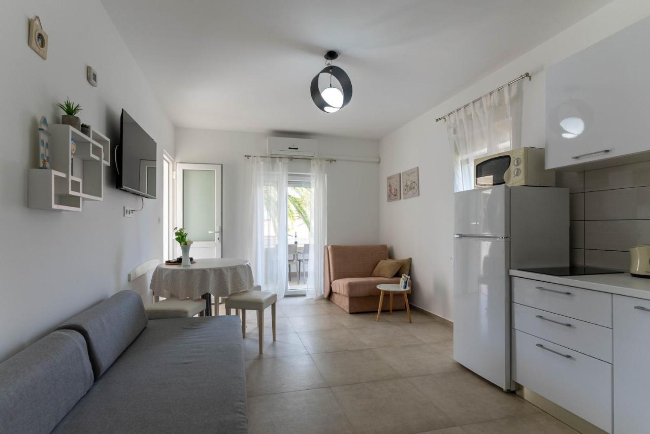 Briuni Riviera Apartment Пула Экстерьер фото